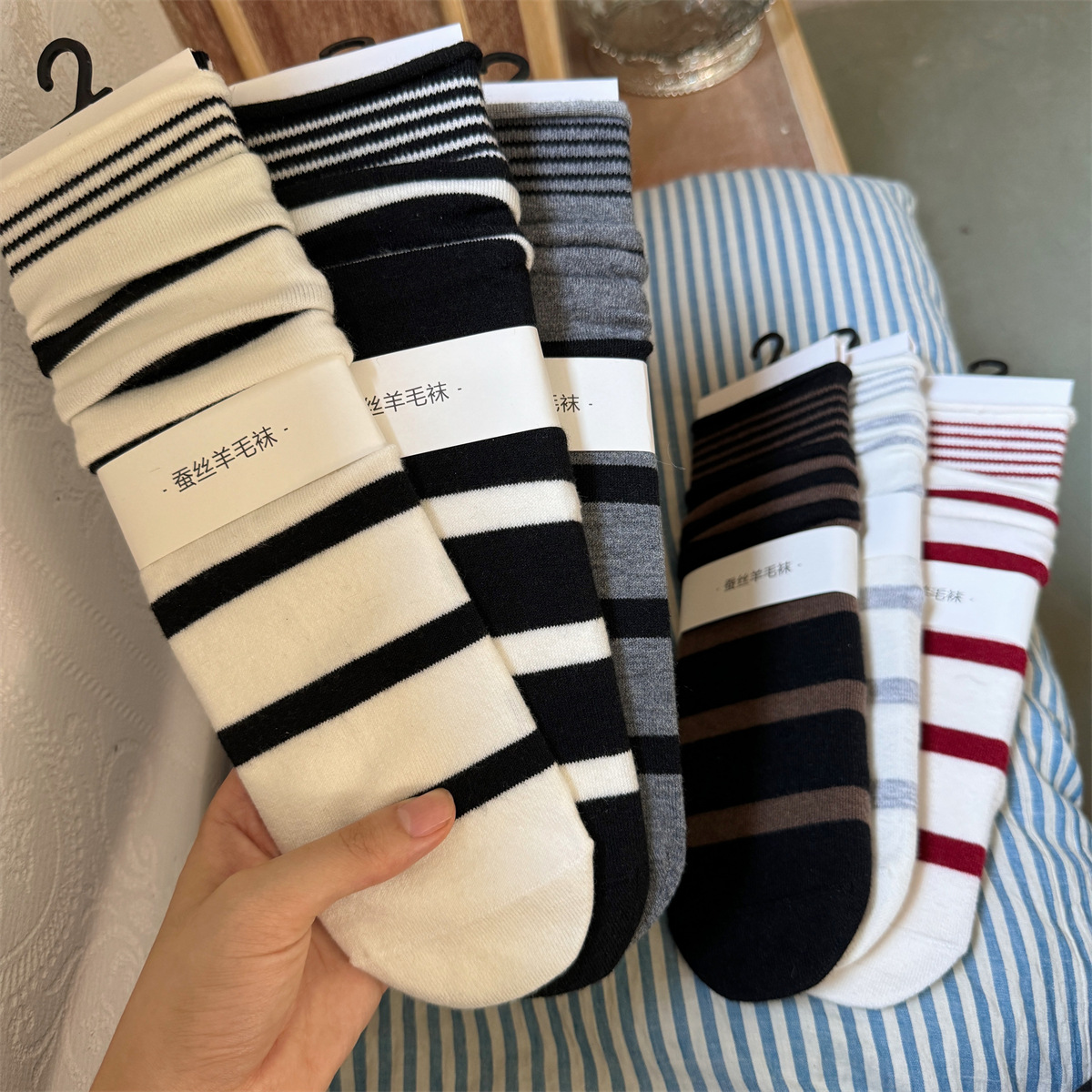 SP&CITY Korean Winter Striped  - Silk Sock Bamboo avaliação e preço